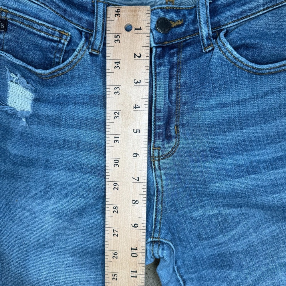 Judy Blue Straight Fit Distressed Released Hem Jeans Blue Womens Size 11/30 Used - Picture 6 of 12